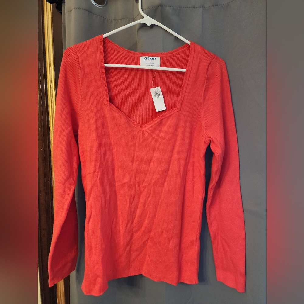 Old Navy Women's Vibrant Coral Long Sleeve Tee